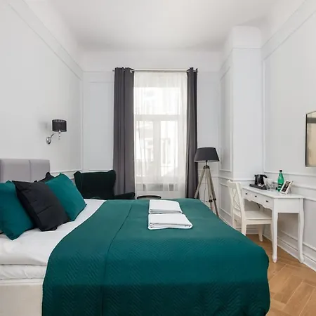 Lwowska 9 - Intimate & Comfortable By Renters Apartment