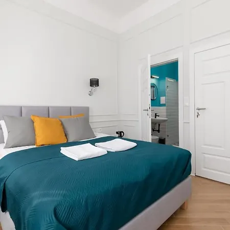 Lwowska 9 - Cozy & Comfortable By Renters Apartment