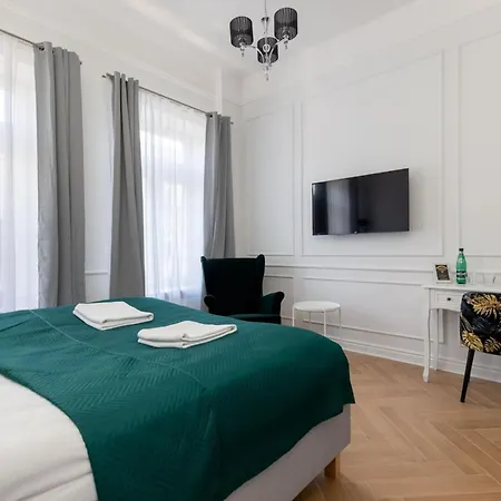 Lwowska 9 - Intimate & Comfortable Studio By Noclegi Renters Apartment Warsaw