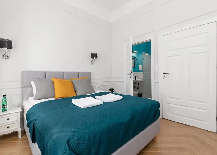 Lwowska 9 - Intimate & Comfortable By Renters شقة